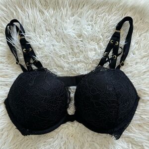 Victoria’s Secret Very Sexy Black Lacey Push up bra in size 34B